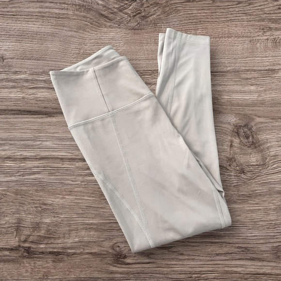 Girlfriend Collective Leggings - Picture 2 of 4